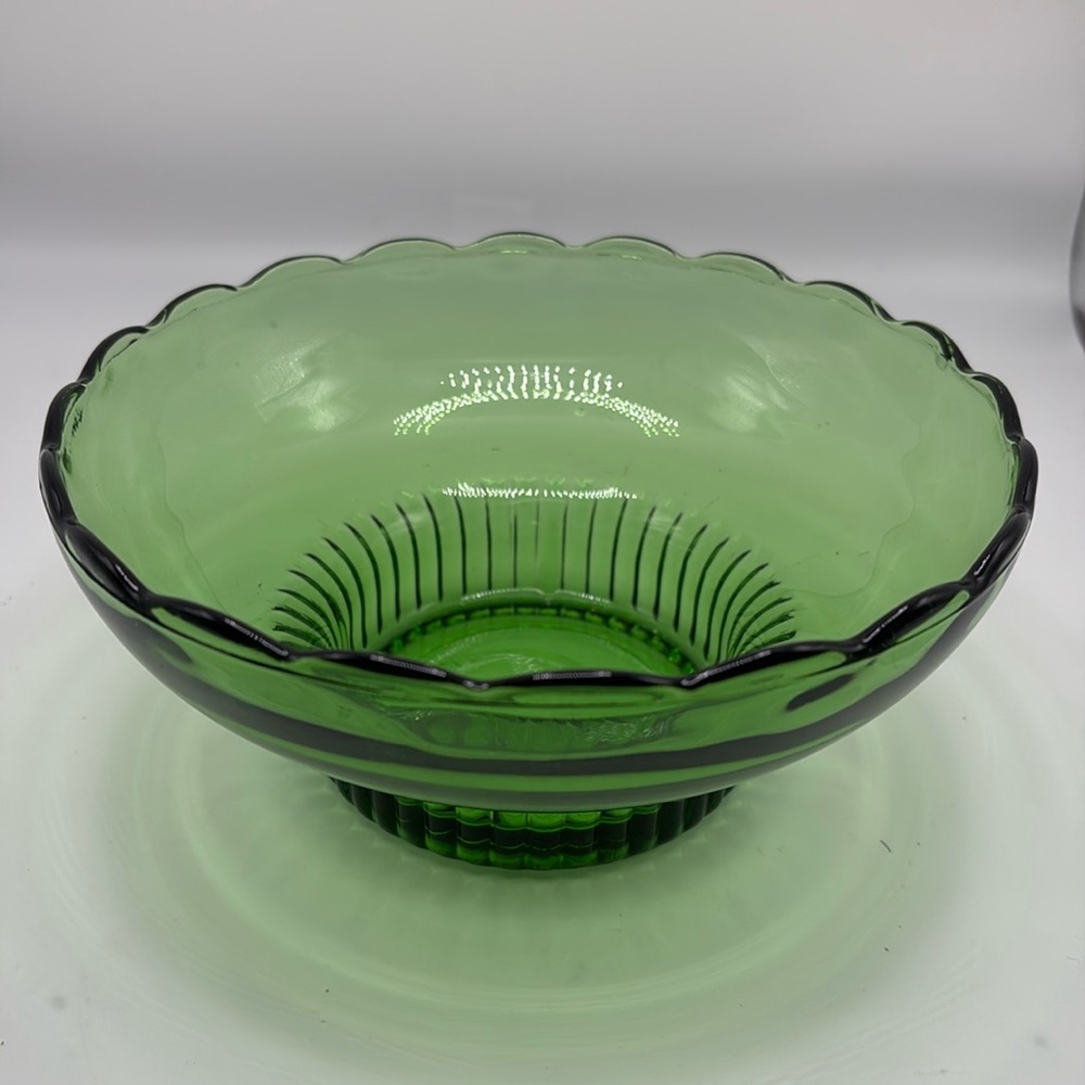 Vintage E. O. Brody green scalloped edge glass bowl